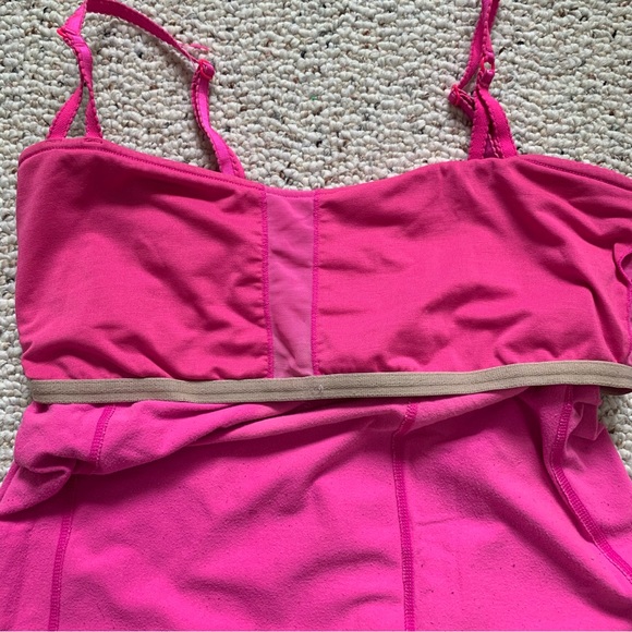 ✨2/20✨ Lululemon Pink Tank - Picture 4 of 7